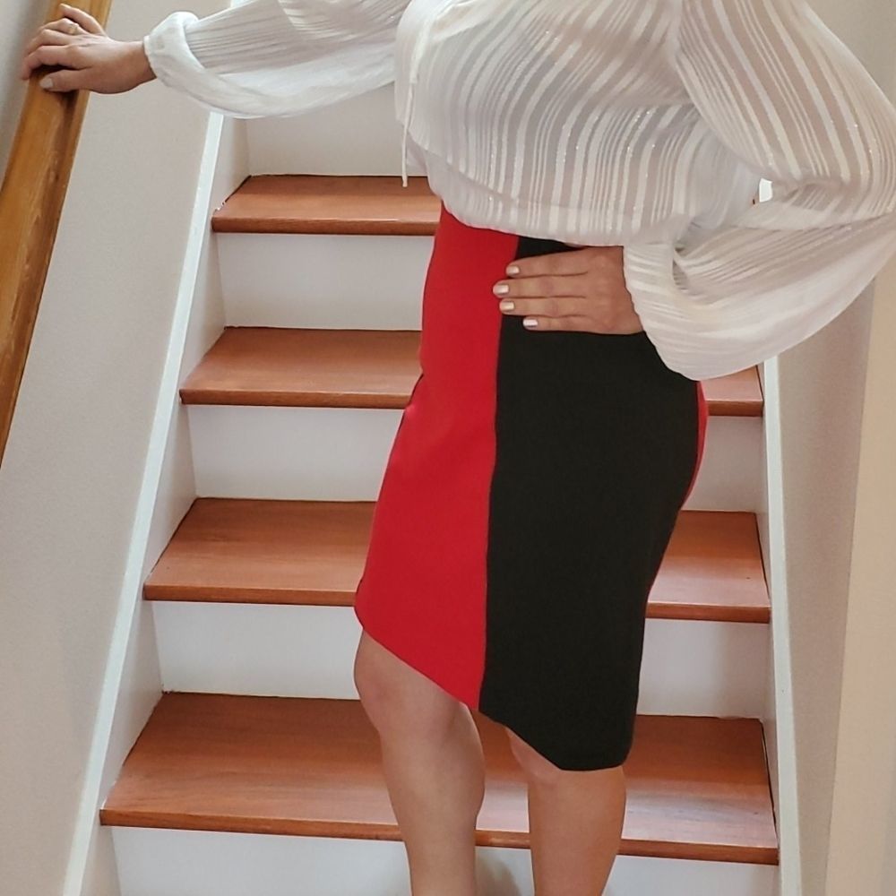 EUC sz 6 MK Blk Red Colorblock Bodycon "Good Booty" Mini Skirt - Picture 2 of 8